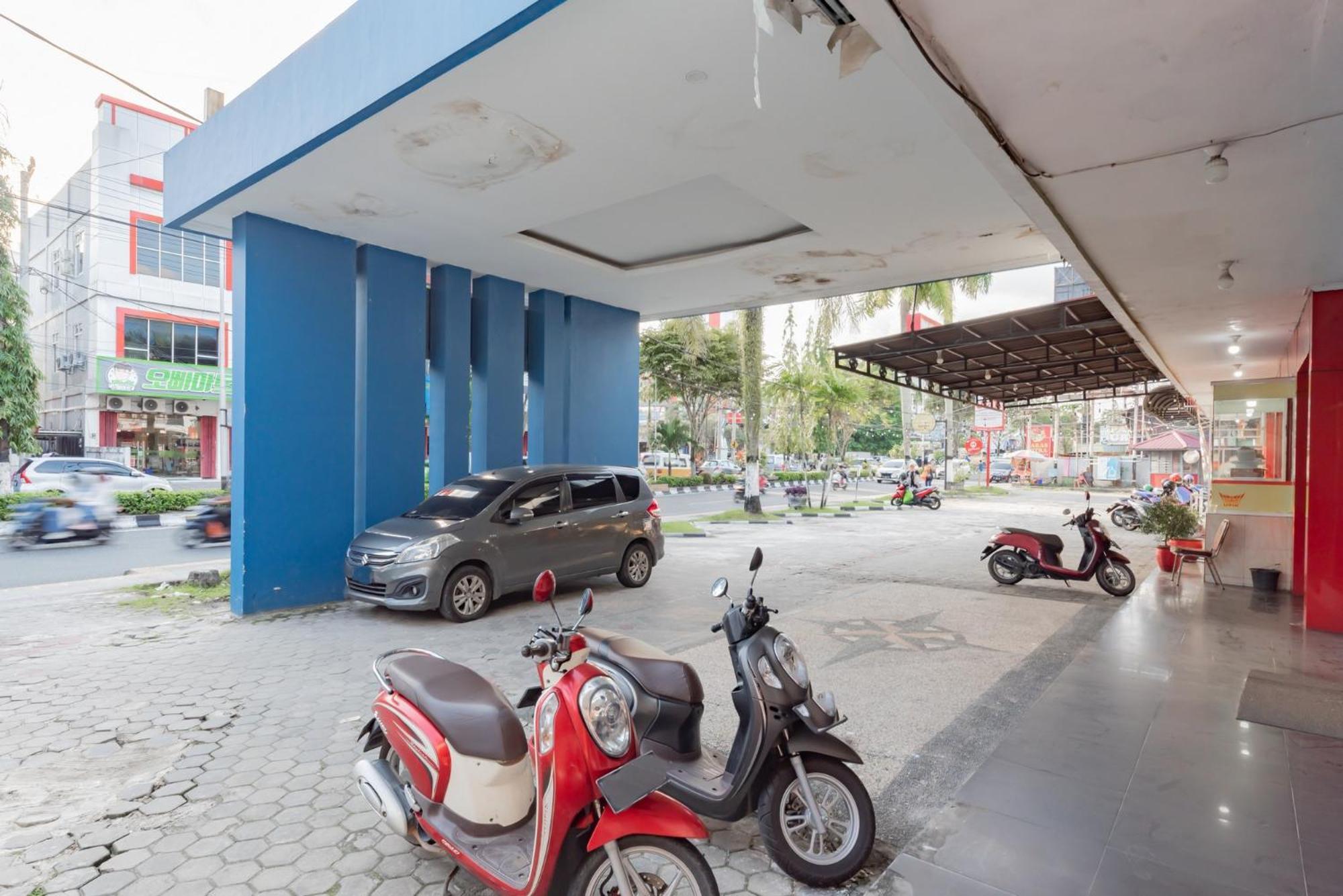 Reddoorz Near Plaza Balikpapan Ξενοδοχείο Εξωτερικό φωτογραφία